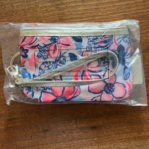 NWT GWP Lilly Pulitzer Zip Wristlet